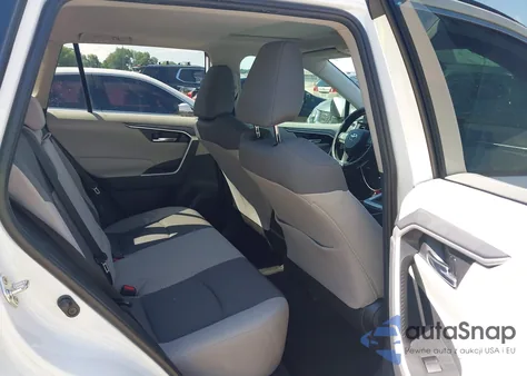 2019 Toyota Rav4 Xle z USA, uszkodzony, nr VIN 2T3W1RFV3KW031627